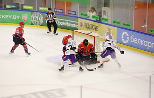 Проигрываем первый матч в Лиде...